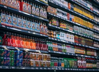 Czy soda oczyszczona nadaje się do basenu?